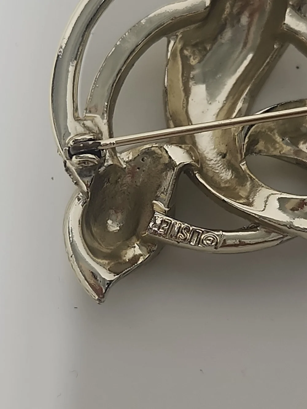 Polished Silver-Tone Sculpted Leaf Brooch - Women Jewelry